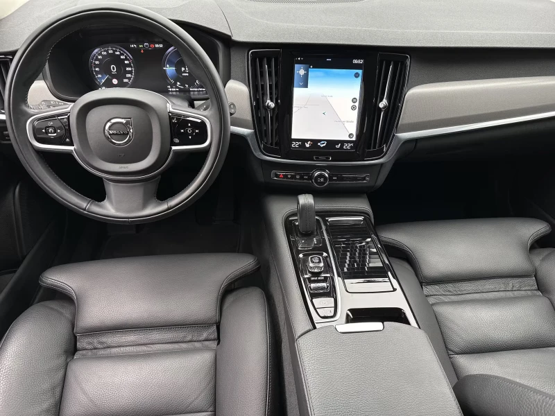 Volvo V90 T6/241HP/4X4/R-DESIGN/NAVI/HUD/CAM/H&K/874v, снимка 7 - Автомобили и джипове - 53235308