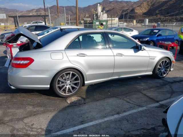 Mercedes-Benz E 63 AMG Нощен търг Днес 12.12.2025г., снимка 12 - Автомобили и джипове - 52749349