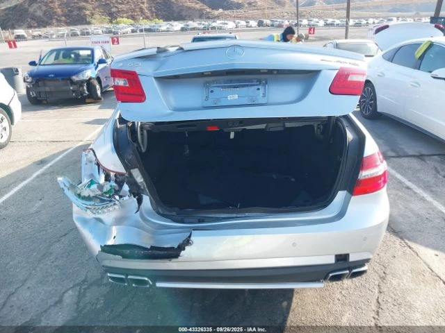 Mercedes-Benz E 63 AMG Нощен търг Днес 12.12.2025г., снимка 15 - Автомобили и джипове - 52749349