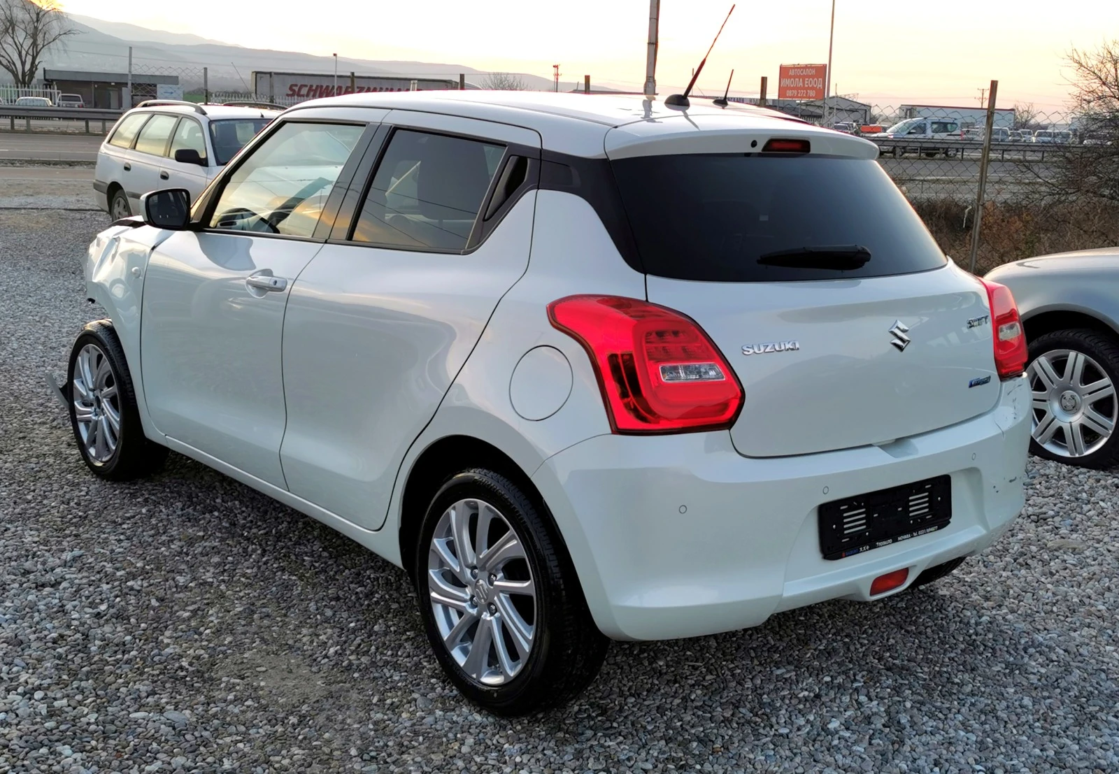 Suzuki Swift HYBRID EURO6D - изображение 4