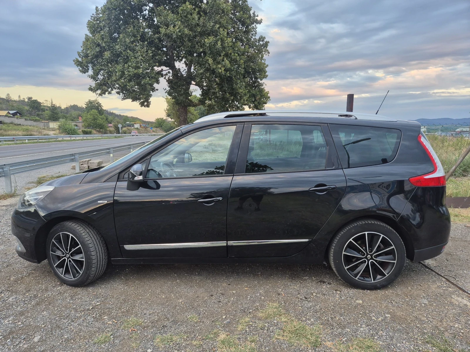 Renault Grand scenic 1, 6dci/7mes/BOSE/PANORAMA - изображение 5