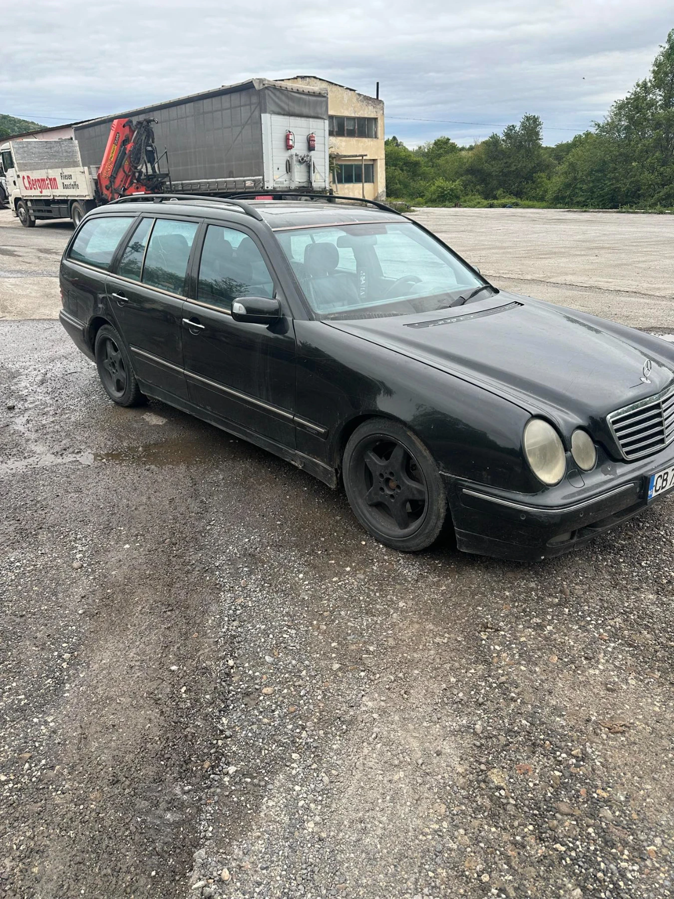 Mercedes-Benz E 320  - изображение 4