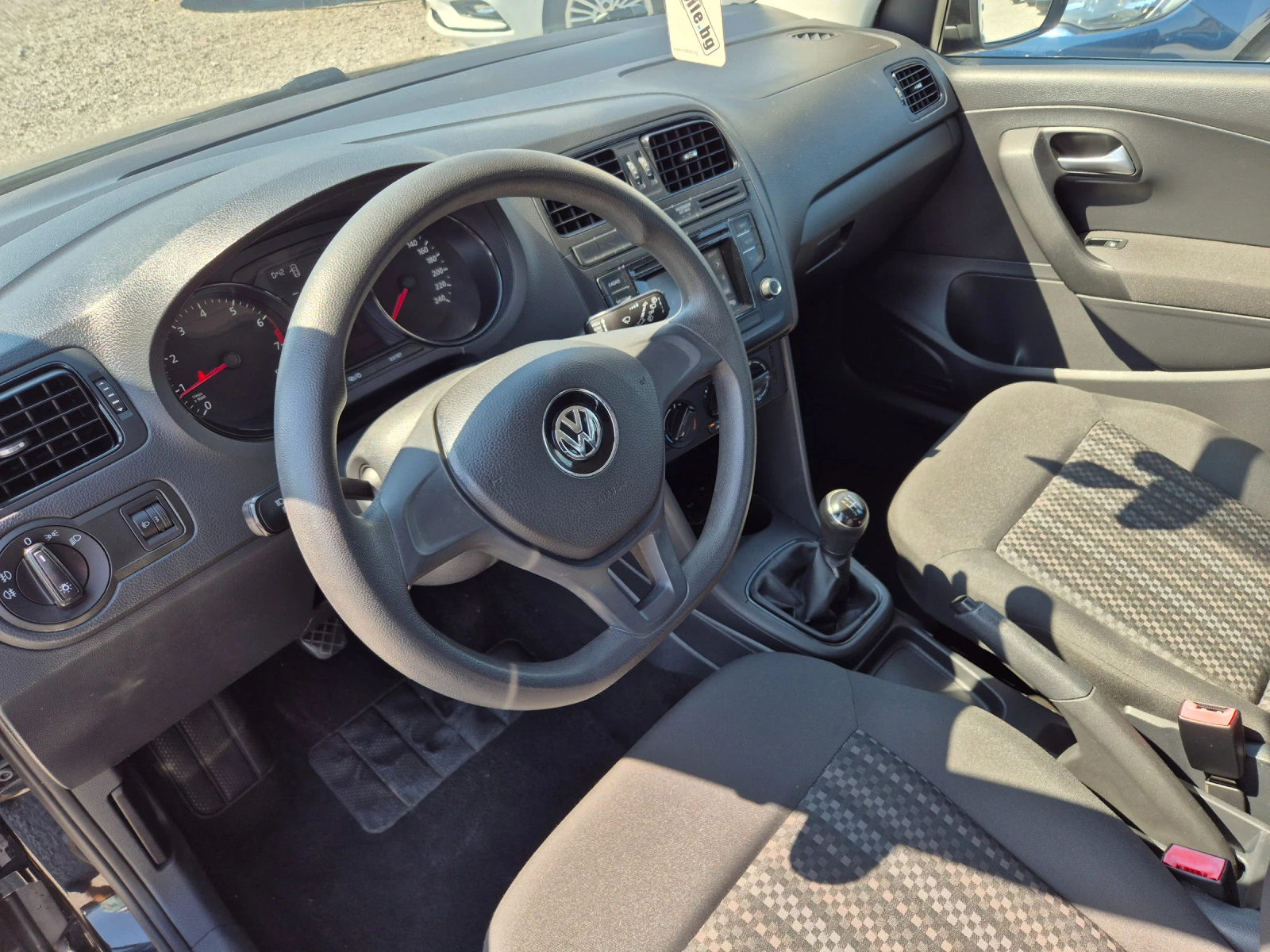 VW Polo 1.0 e6b Face Lift - изображение 9