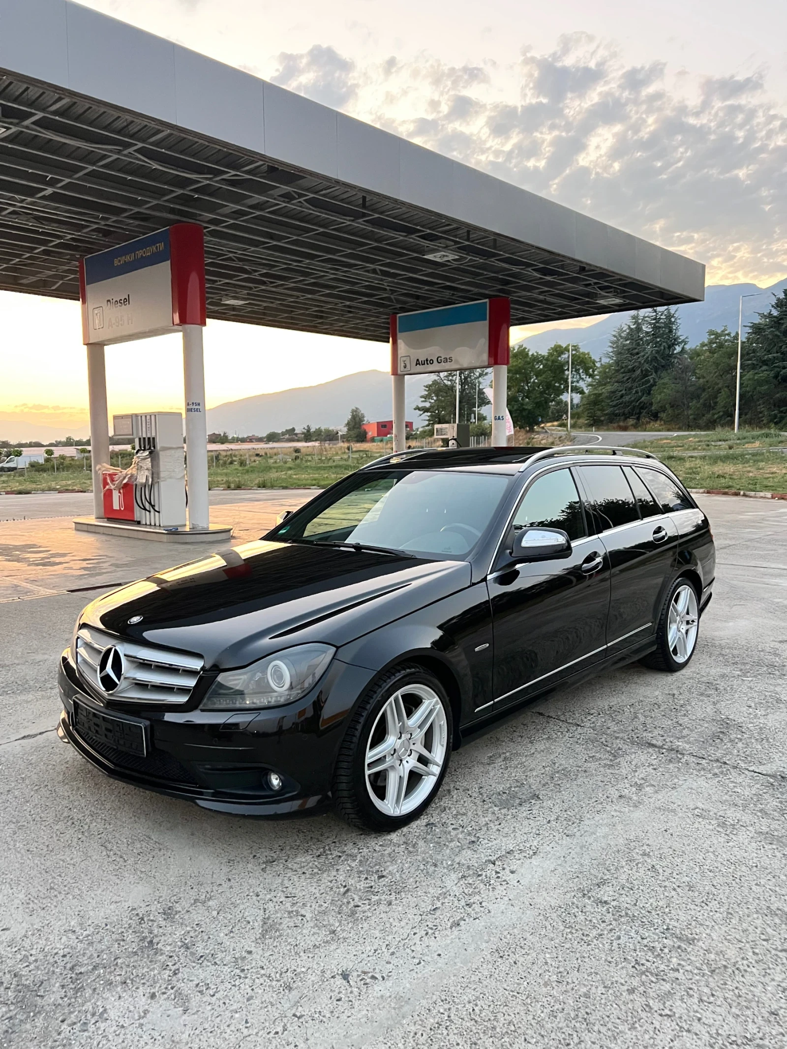 Mercedes-Benz C 320 V6 Facelift AMG пакет, Harman Kardon, Avantgarde! - изображение 4