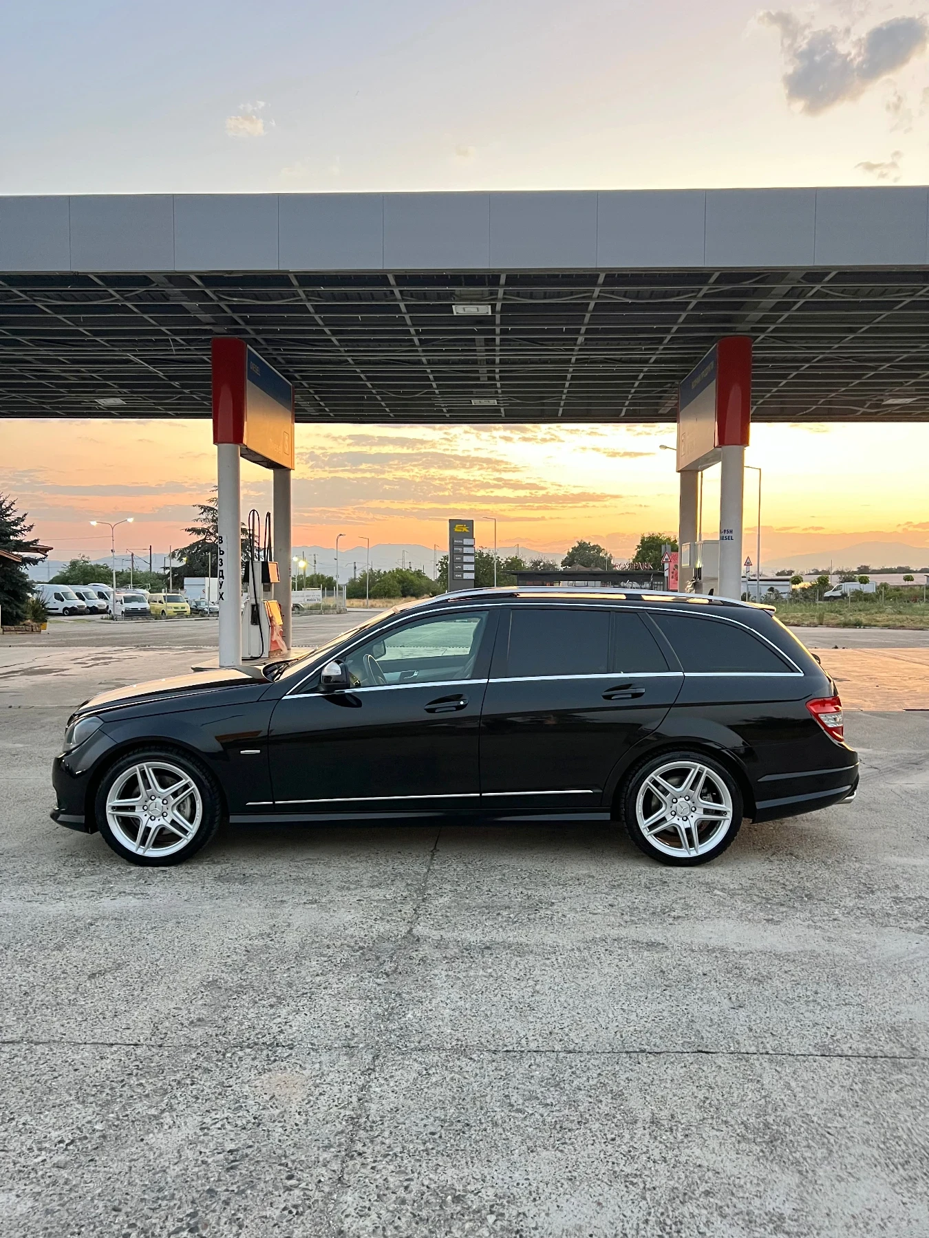 Mercedes-Benz C 320 V6 Facelift AMG пакет, Harman Kardon, Avantgarde! - изображение 5