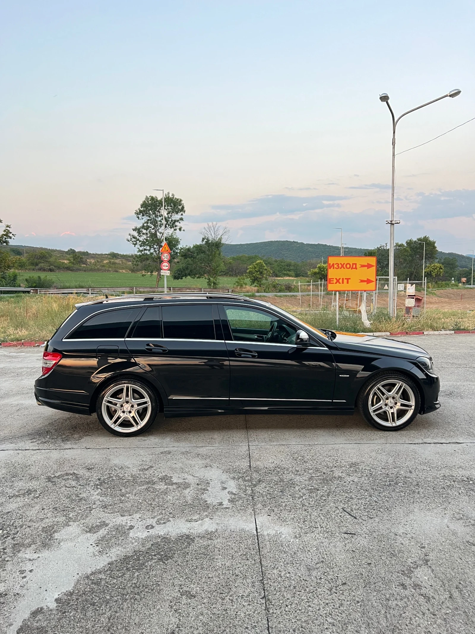 Mercedes-Benz C 320 V6 Facelift AMG пакет, Harman Kardon, Avantgarde! - изображение 6