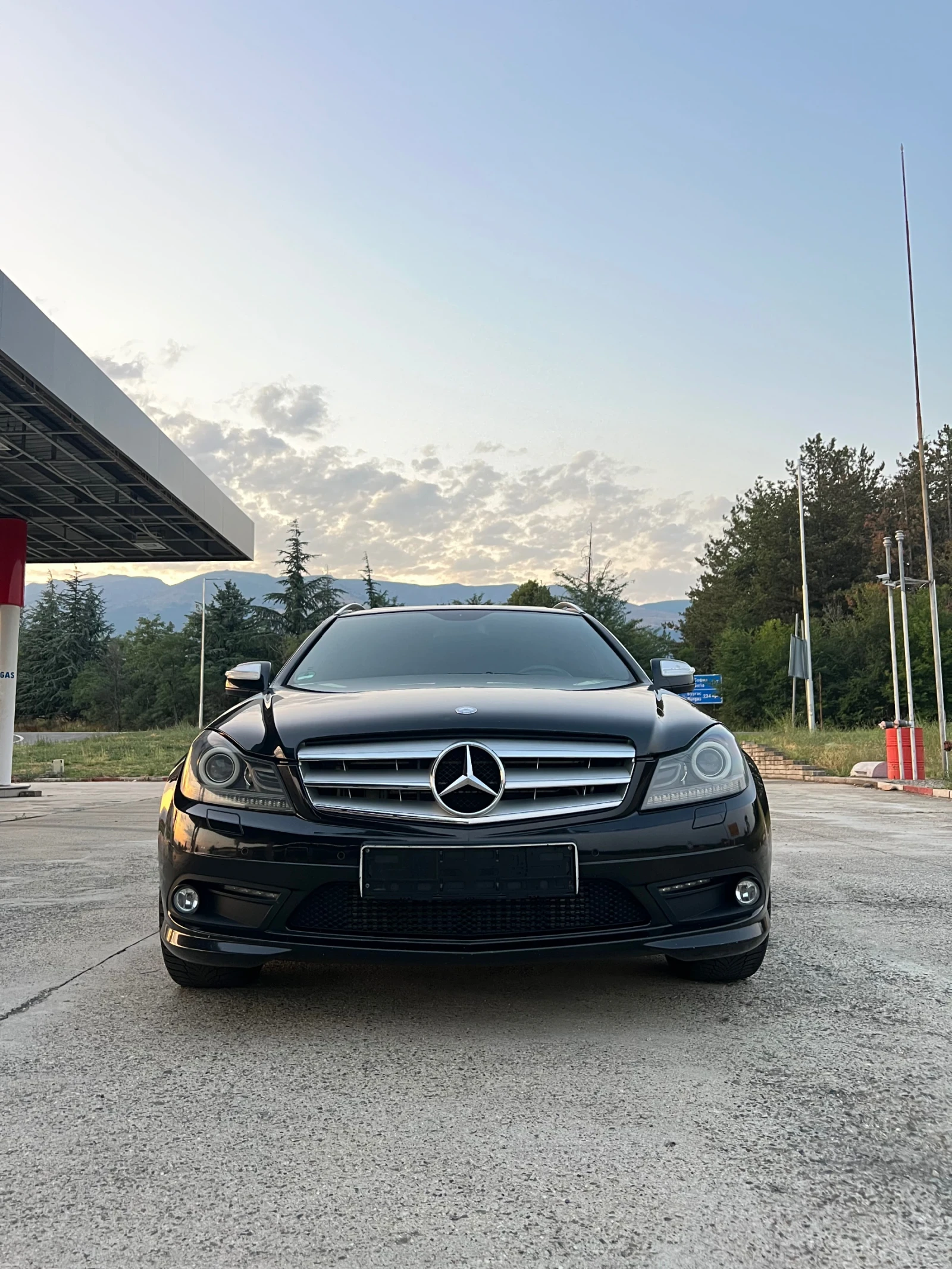 Mercedes-Benz C 320 V6 Facelift AMG пакет, Harman Kardon, Avantgarde! - изображение 3