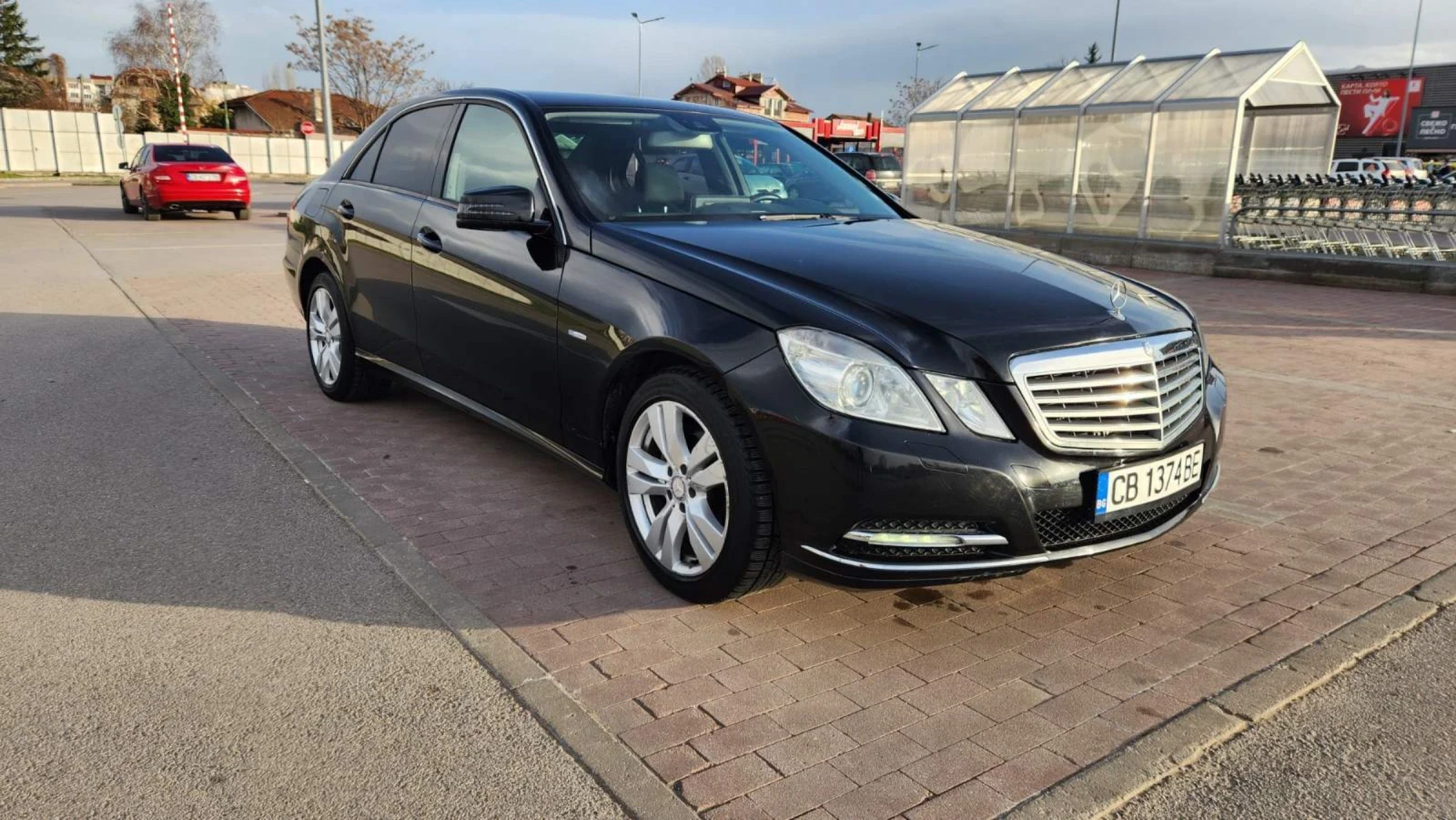 Mercedes-Benz E 200  - изображение 8