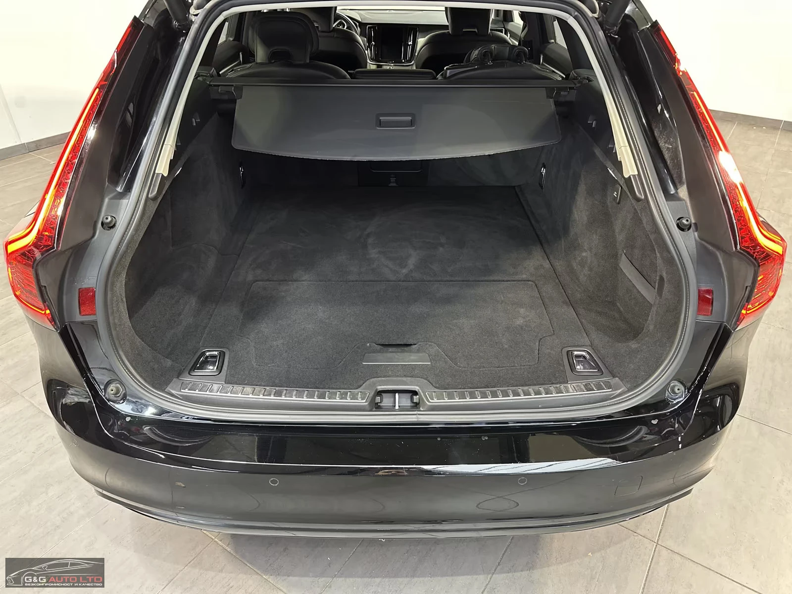 Volvo V90 T6/241HP/4X4/R-DESIGN/NAVI/HUD/CAM/H&K/874v - изображение 3