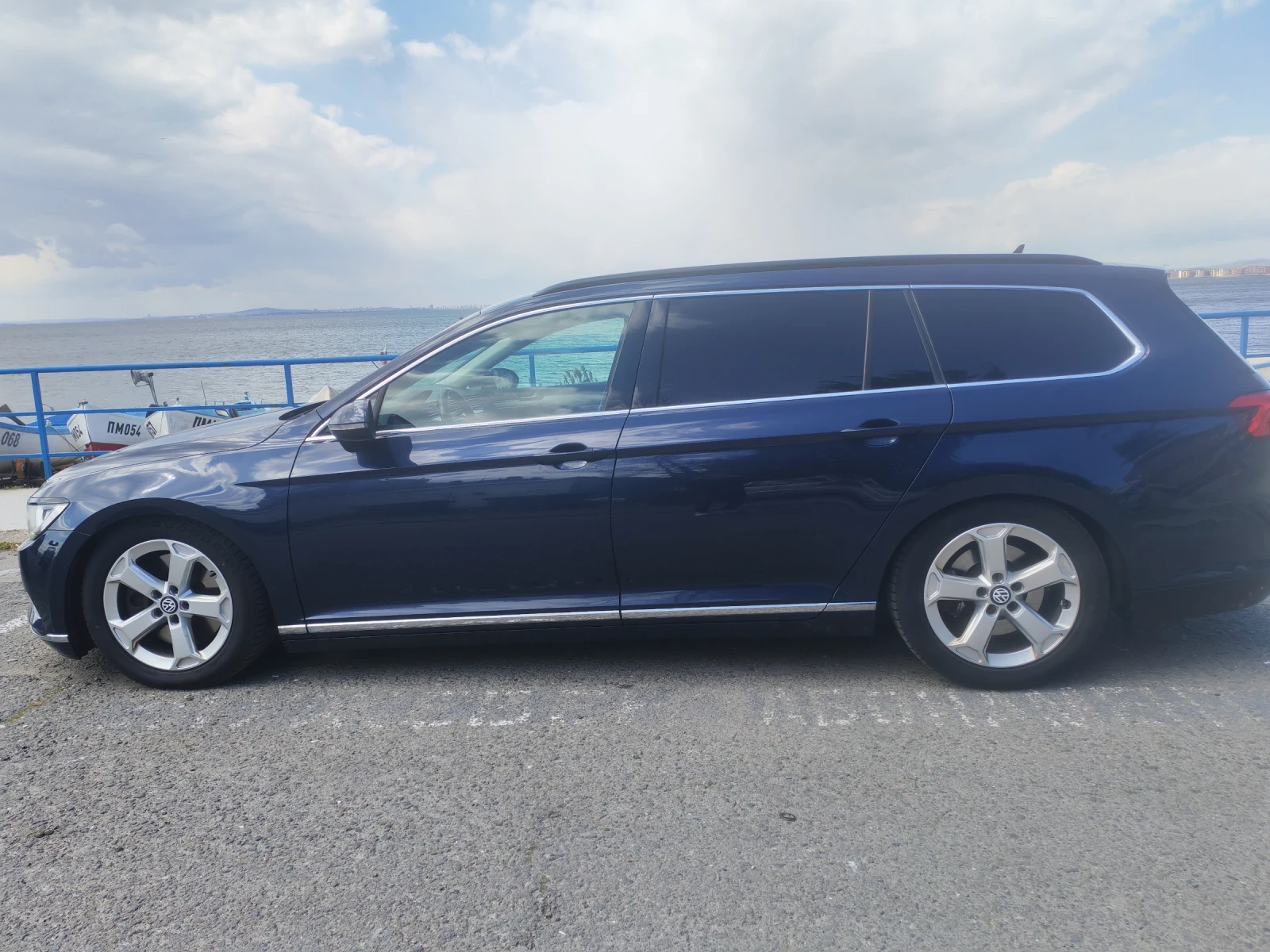 VW Passat Passat B8, 4Motion, 239ps, снимка 8 - Автомобили и джипове - 54140944