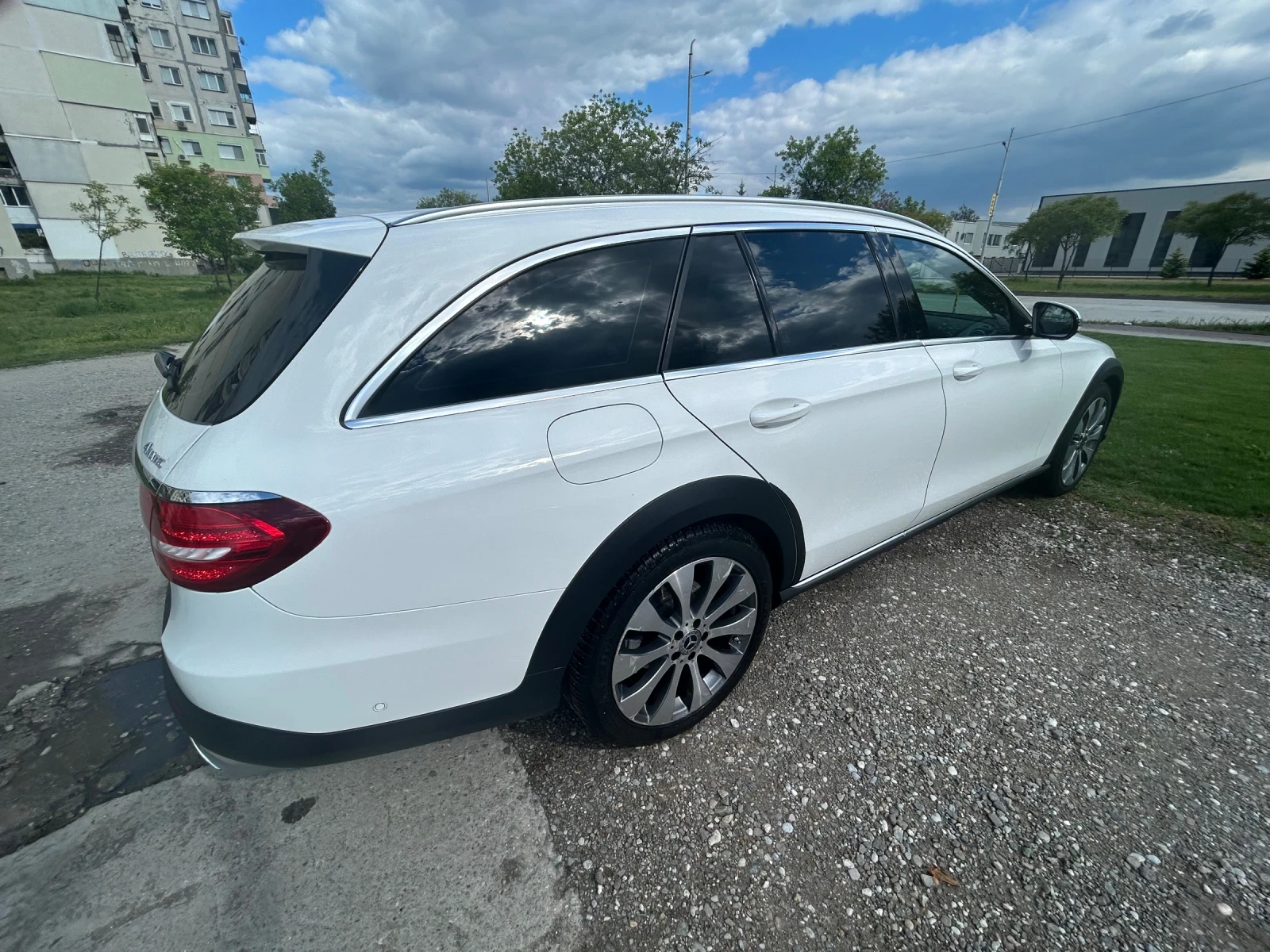 Mercedes-Benz E 220 Е-klass All terrain, снимка 4 - Автомобили и джипове - 54399456