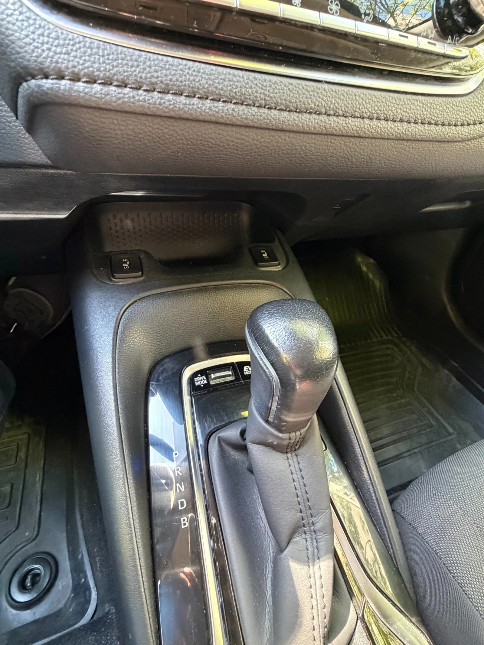 Toyota Corolla Executive Plus, снимка 10 - Автомобили и джипове - 54599168