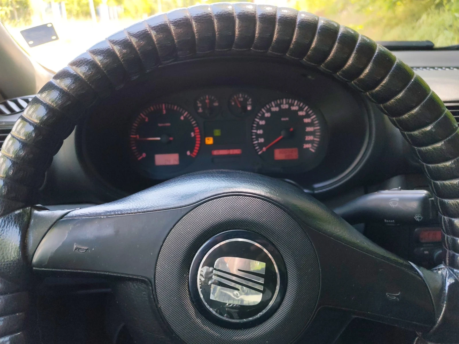 Seat Toledo 1900, снимка 10 - Автомобили и джипове - 54775684