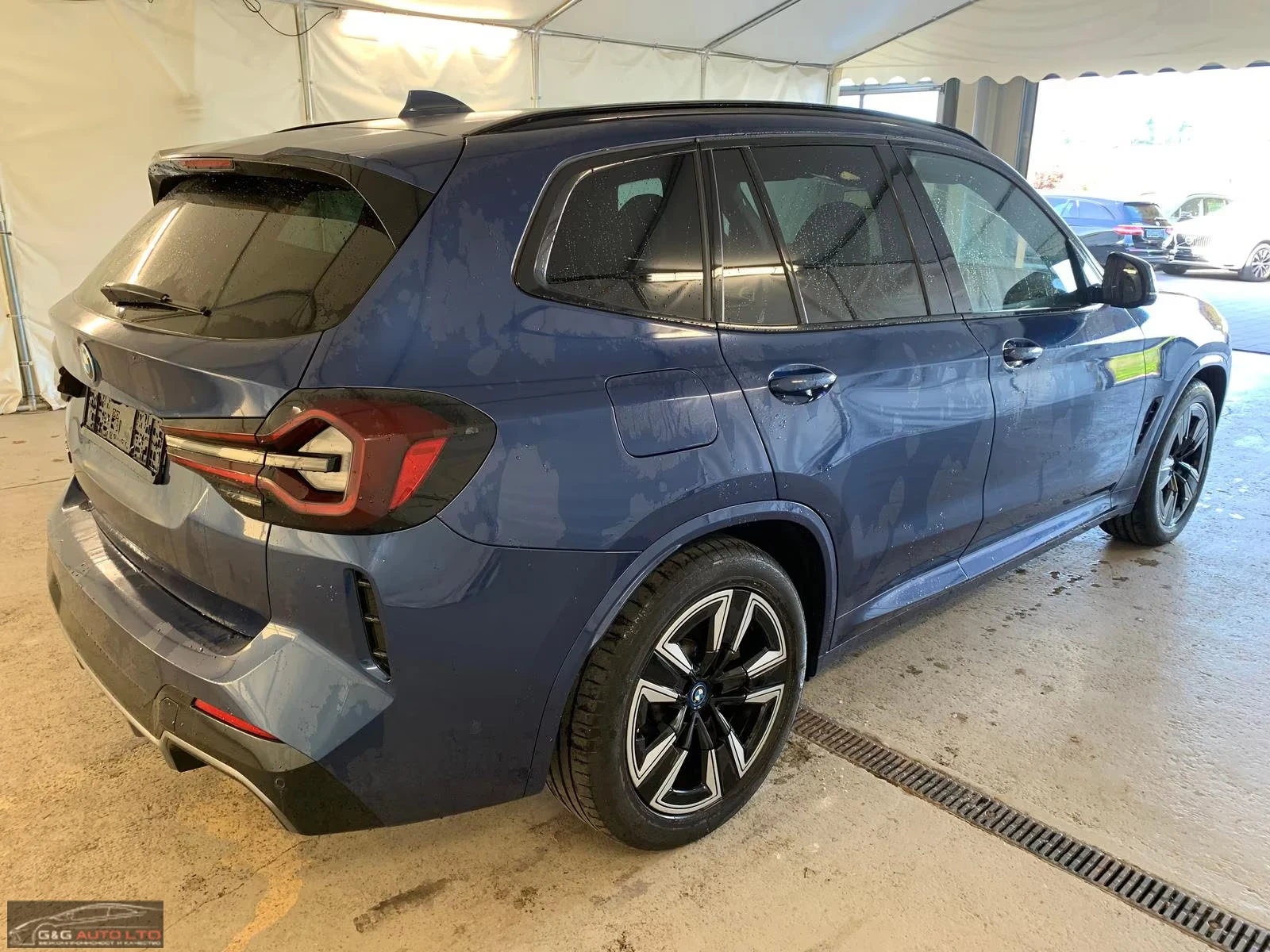 BMW iX3 M-SPORT/286HP/SHADOW/PANO/MEMO/CAM/ACC/392q, снимка 3 - Автомобили и джипове - 54847334