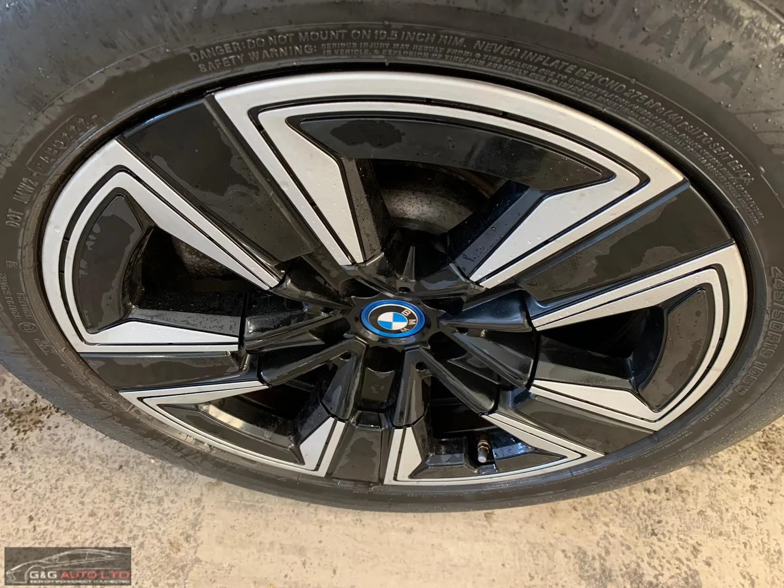 BMW iX3 M-SPORT/286HP/SHADOW/PANO/MEMO/CAM/ACC/392q, снимка 16 - Автомобили и джипове - 54847334