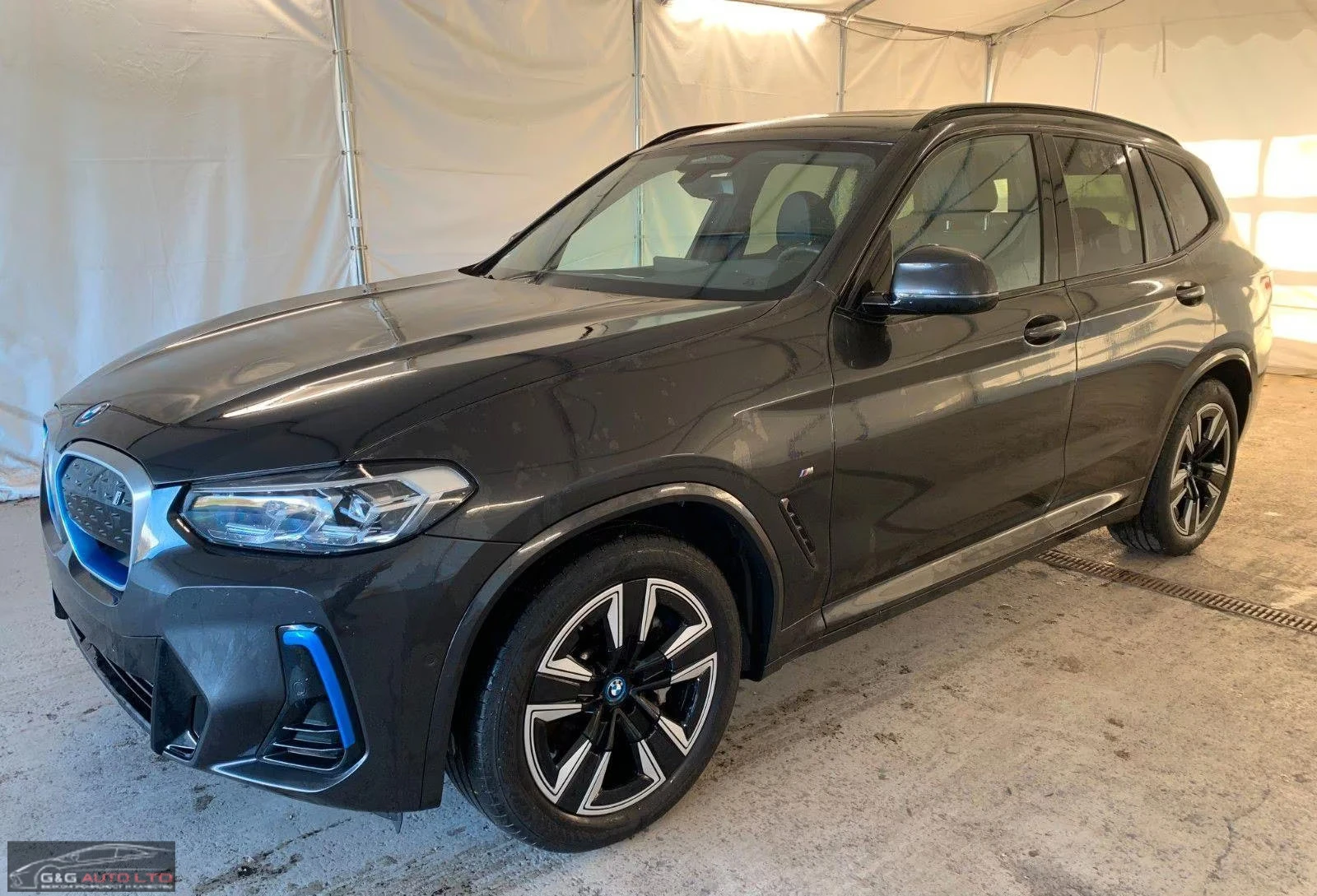 BMW iX3 M-SPORT/286HP/SHADOW/PANO/MEMO/CAM/ACC/392q