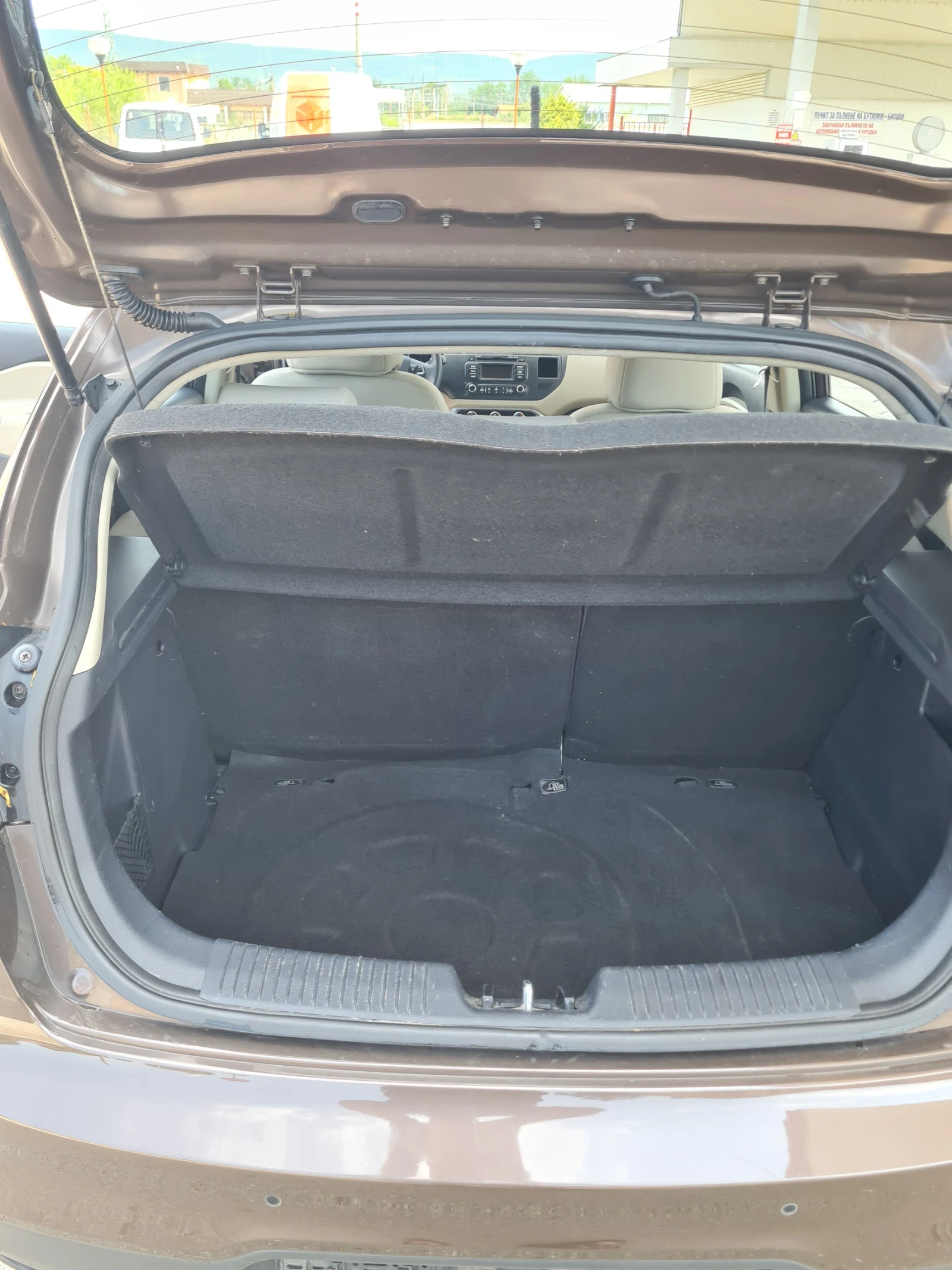 Kia Rio 1.1 CRDI 75к.с. 2012г. Евро 5в , снимка 8 - Автомобили и джипове - 55311046