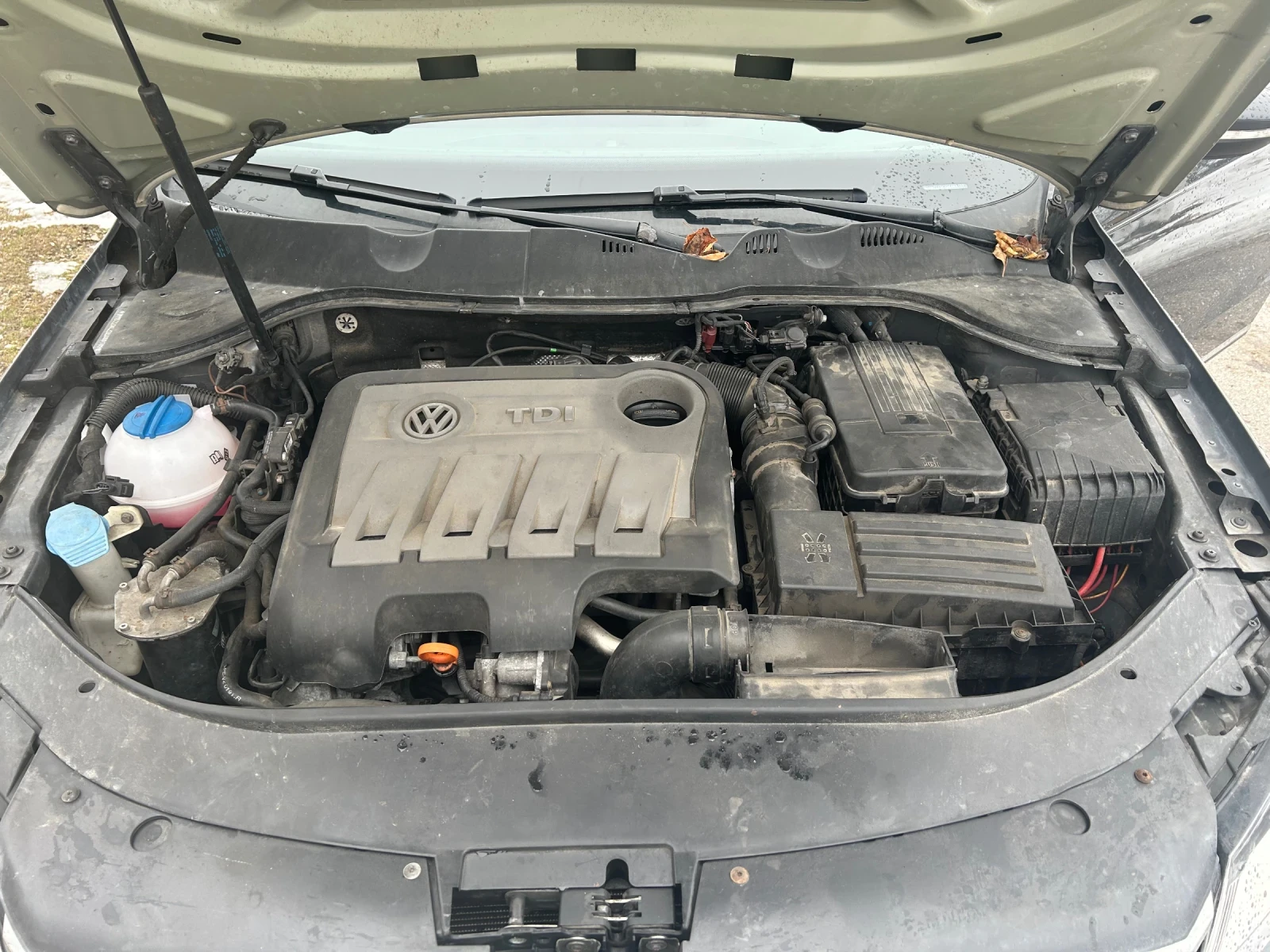 VW Passat, снимка 6 - Автомобили и джипове - 55475784
