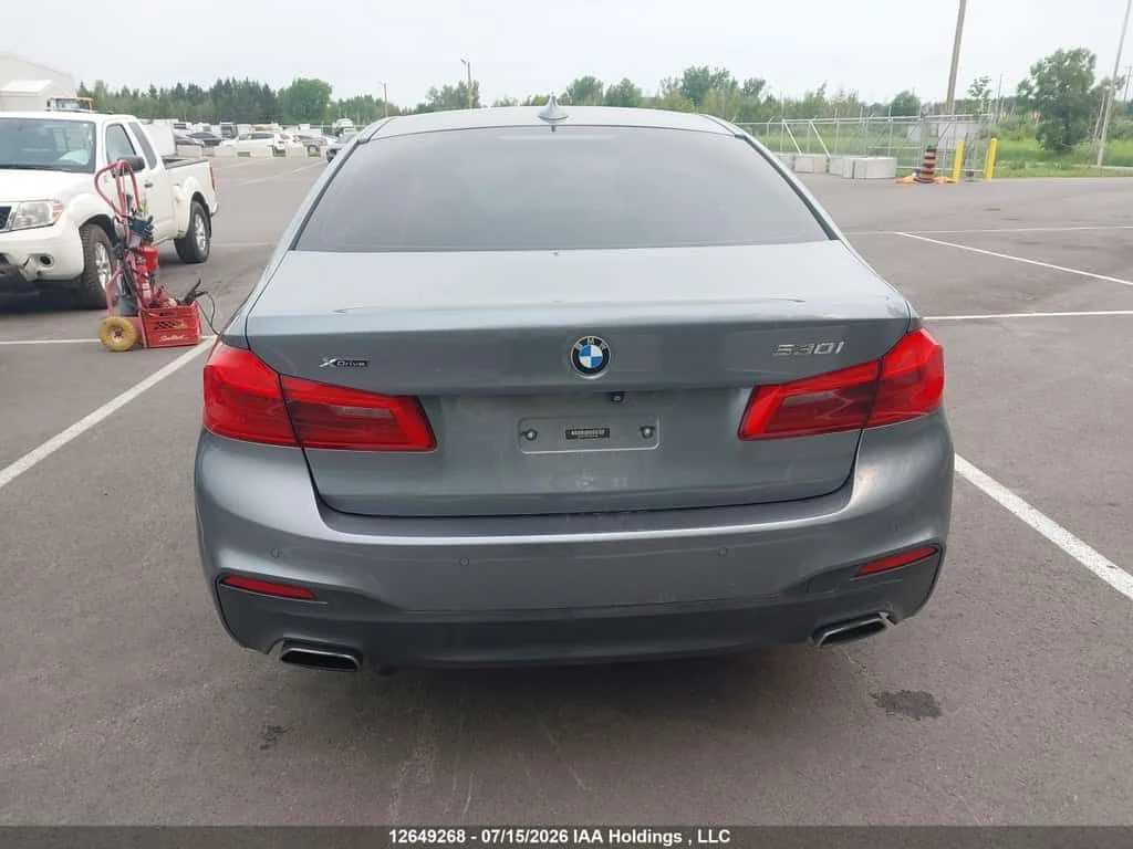 BMW 530 * XDRIVE * CARFAX * ОПЦИЯ ЗА ФИНАНСИРАНЕ, снимка 16 - Автомобили и джипове - 55485877