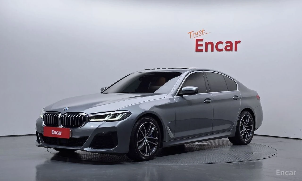 BMW 520 i* M SPORT* DISTRONIC* ХЕДЪП* ШИБИДАХ* КРАЙНА ЦЕНА