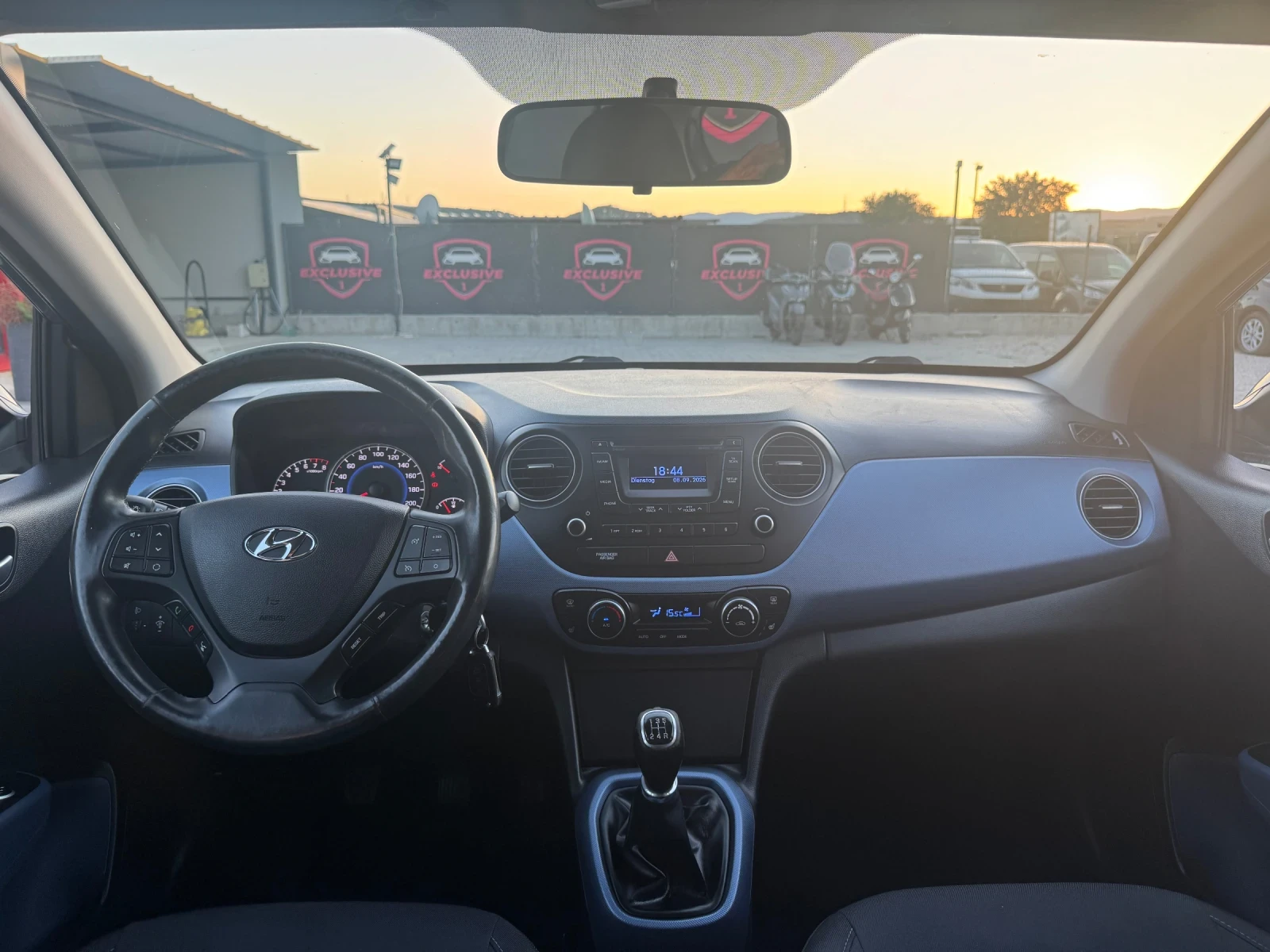 Hyundai I10 1.0i YES! EURO-6, снимка 11 - Автомобили и джипове - 55993898