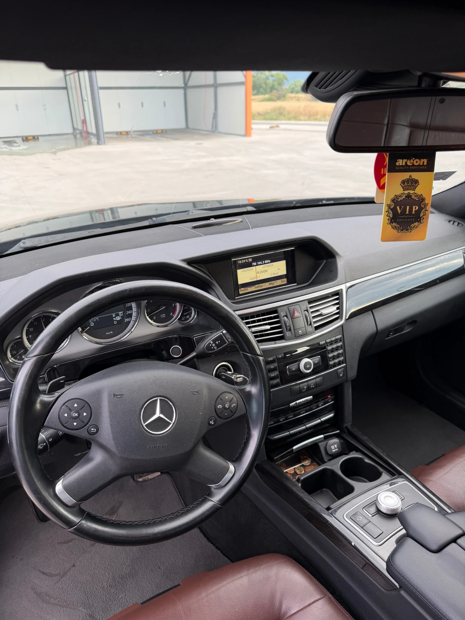 Mercedes-Benz E 350, снимка 9 - Автомобили и джипове - 56135044