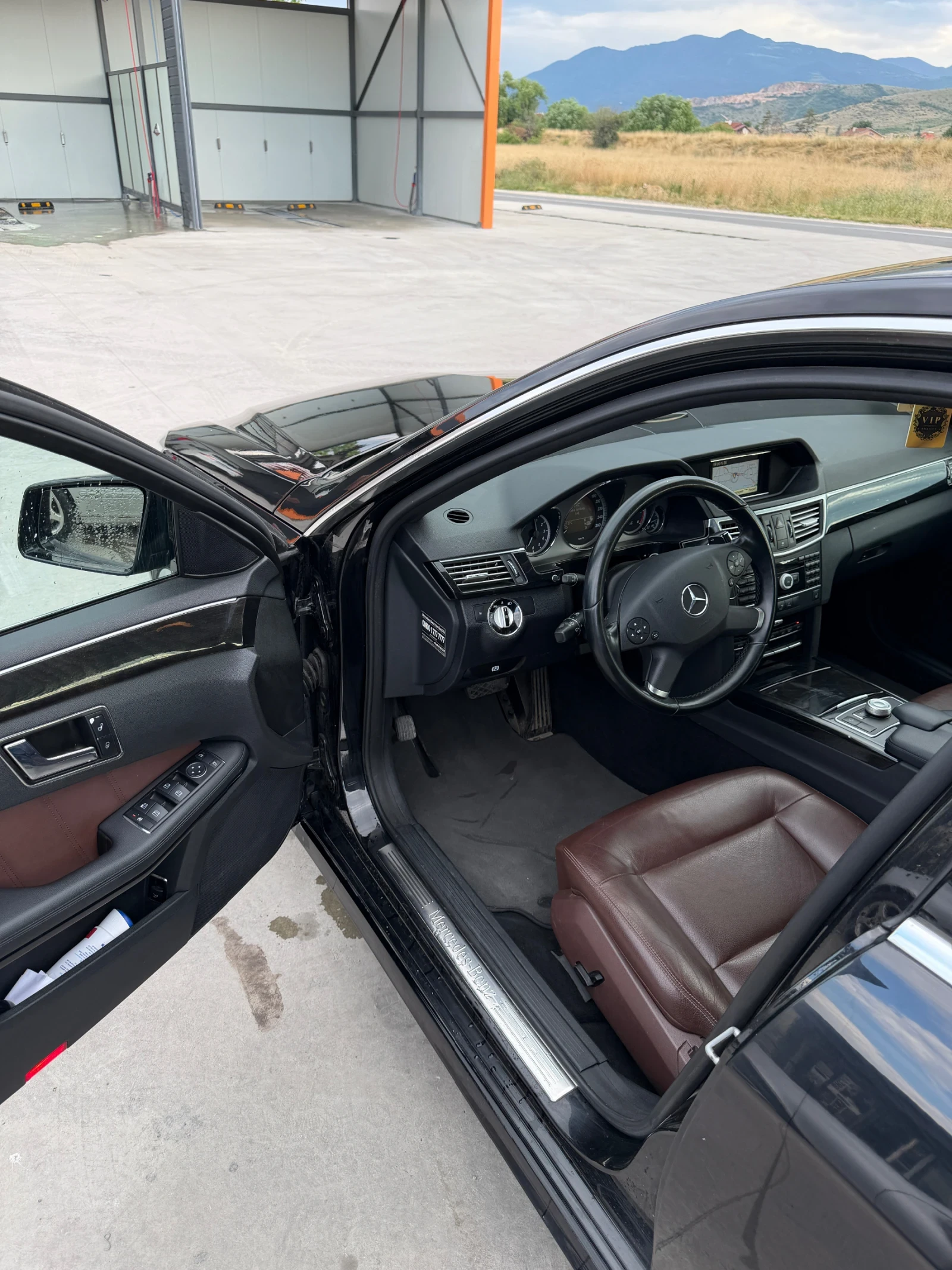 Mercedes-Benz E 350, снимка 10 - Автомобили и джипове - 56135044