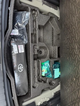 Toyota Rav4 2.5 Hybrid 4x2 Style 360 JBL Кожа, снимка 16
