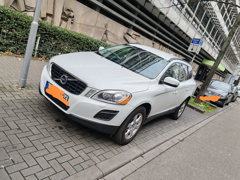 Volvo XC60, снимка 3 - Автомобили и джипове - 48451364