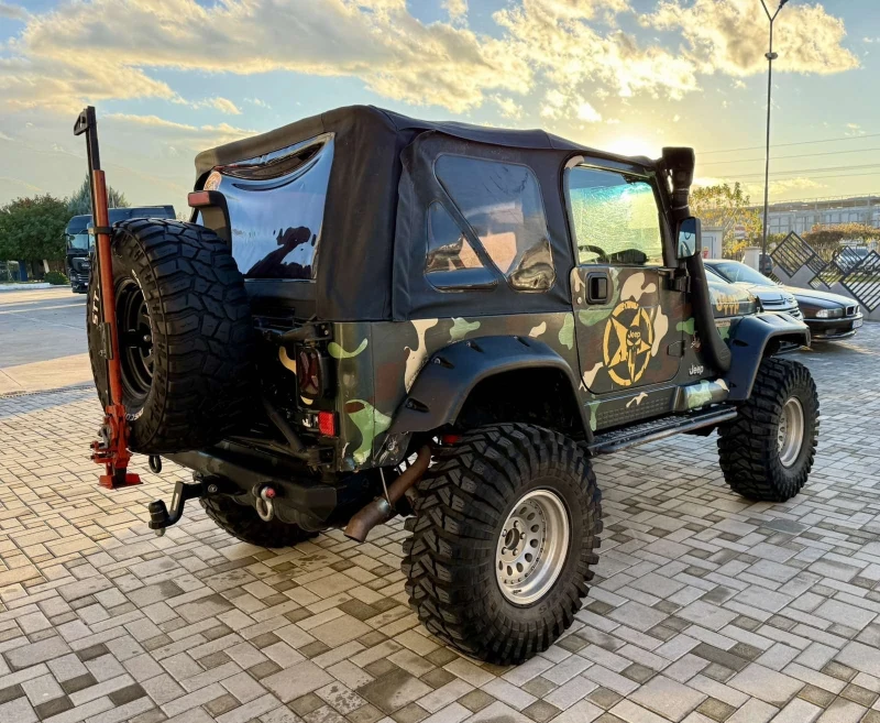 Jeep Wrangler 4.0 ERH , снимка 8 - Автомобили и джипове - 52217839