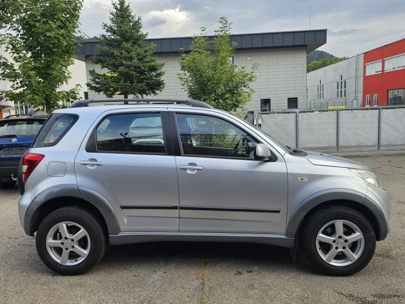 Daihatsu Terios 1, 5, снимка 4 - Автомобили и джипове - 52353535