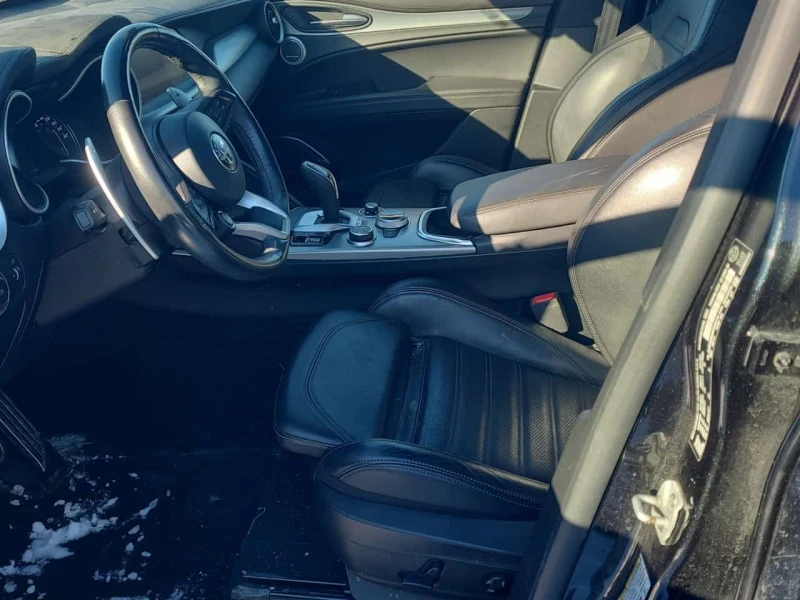 Alfa Romeo Stelvio * VELOCE * 2 КЛЮЧА* МЪРТВА ТОЧКА* KEYLESS* PANO, снимка 5 - Автомобили и джипове - 53507328