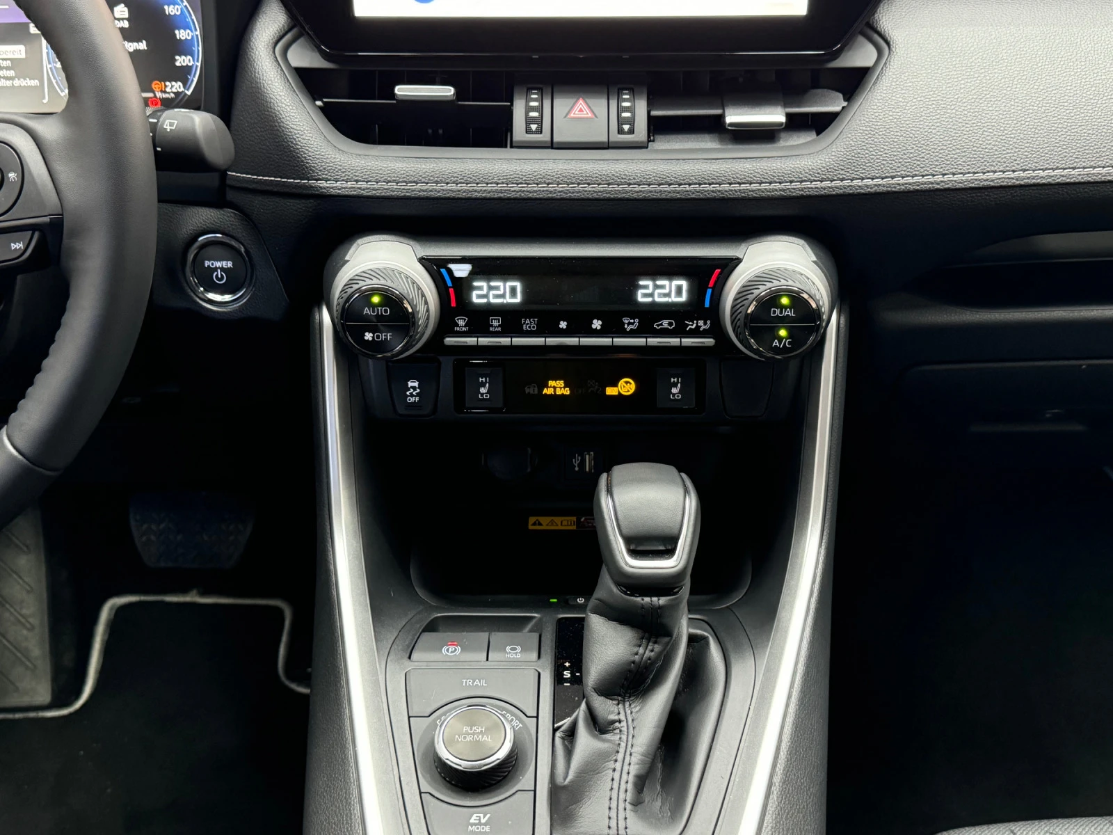 Toyota Rav4 * 2.5* 4X4*  D* HYBRID* NAVI* CARPLAY* LED* CA | Mobile.bg   12