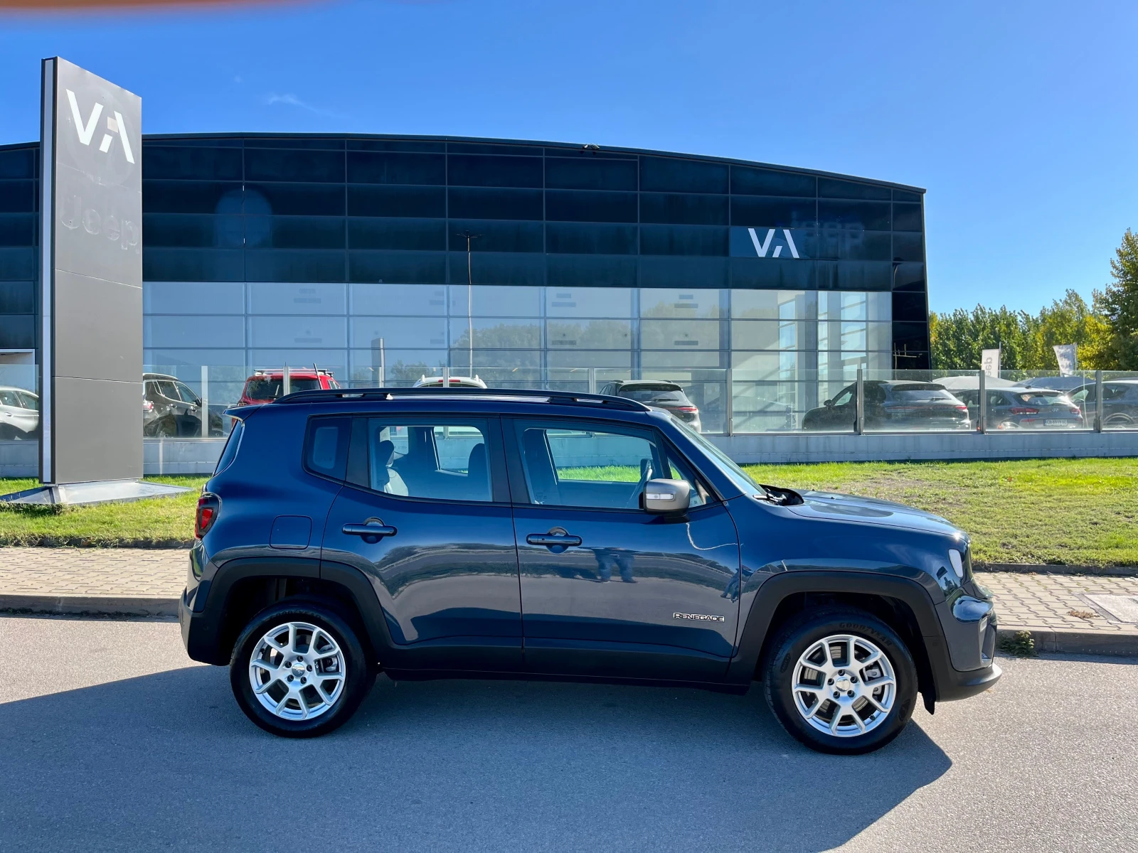 Jeep Renegade PHEV 4XE 190 HP AUT - изображение 3