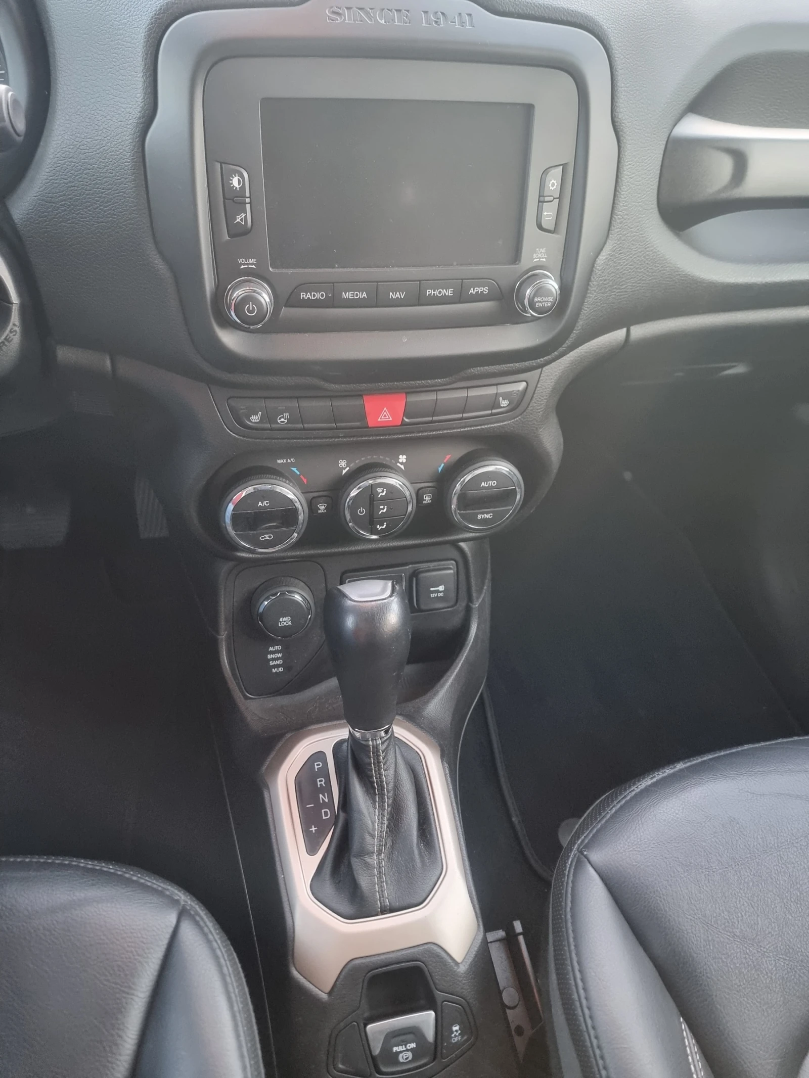 Jeep Renegade 2.4i 4X4 АВТОМАТИК КОЖА - изображение 10