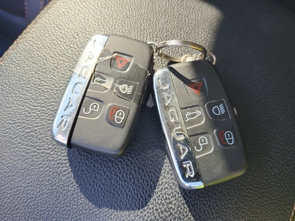 Jaguar F-PACE * PRESTIGE * CARFAX * ���� �� �� | Mobile.bg � ����������� 10