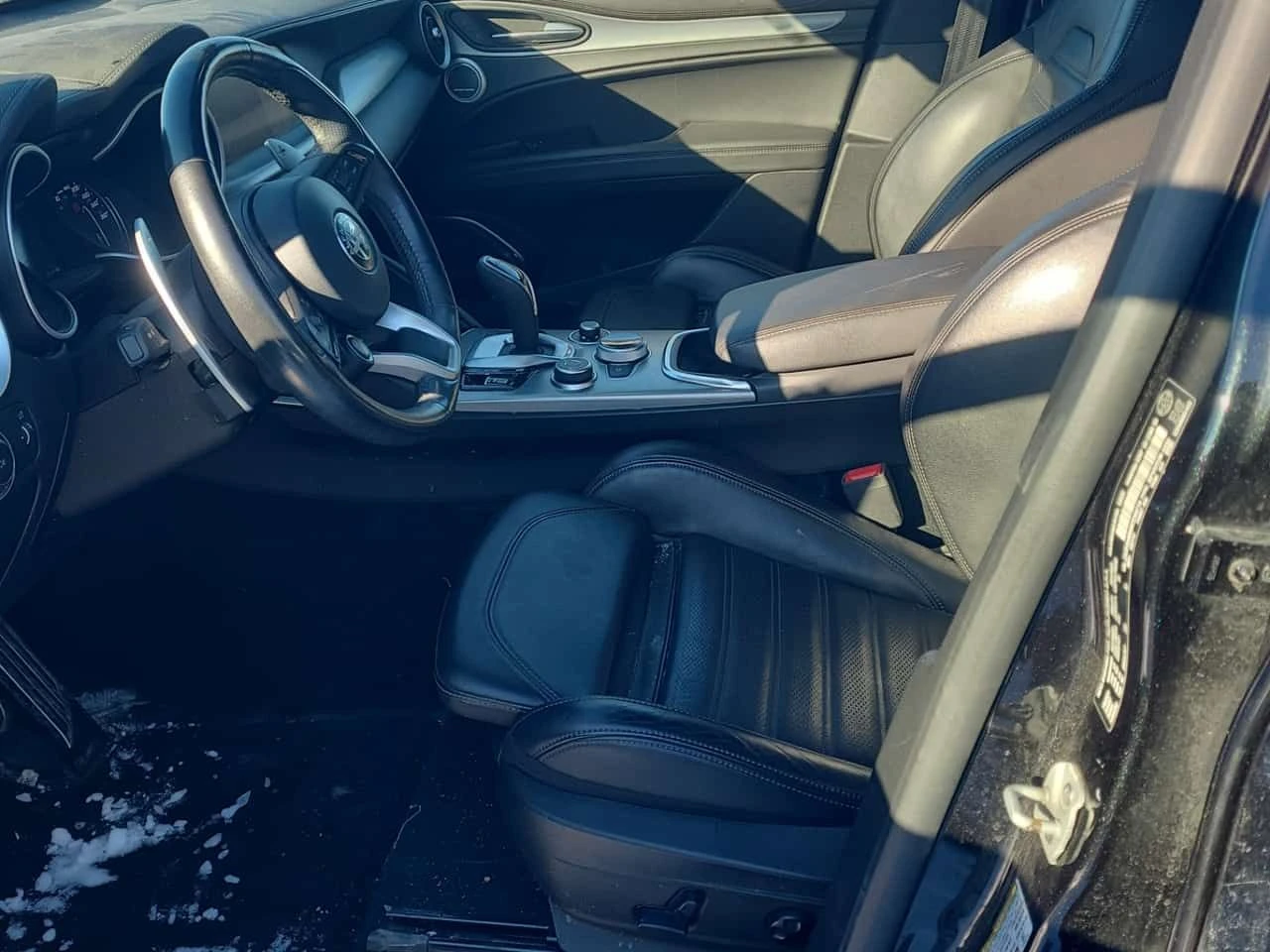 Alfa Romeo Stelvio * VELOCE * 2 �����* ������ �����* KEYLESS* PANO | Mobile.bg � ����������� 5