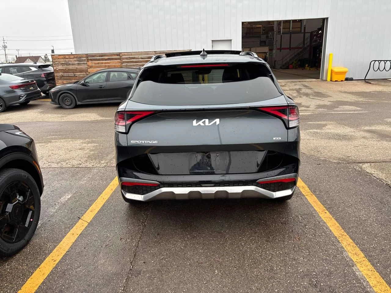 Kia Sportage * EX * ОБДУХВАНЕ* ПАНОРАМА* ПОДГРЕВИ* , снимка 4 - Автомобили и джипове - 54210297