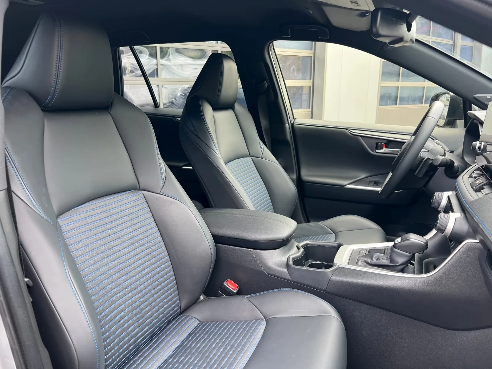 Toyota Rav4 2.5 Hybrid 4x2 Style 360 JBL ���� | Mobile.bg � ����������� 9