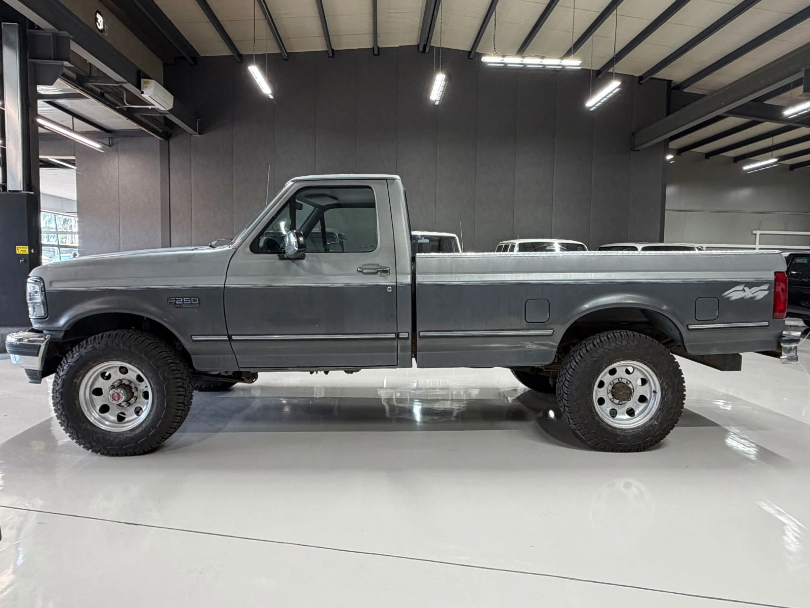 Ford F250 7, 5 4х4, снимка 4 - Автомобили и джипове - 54915952