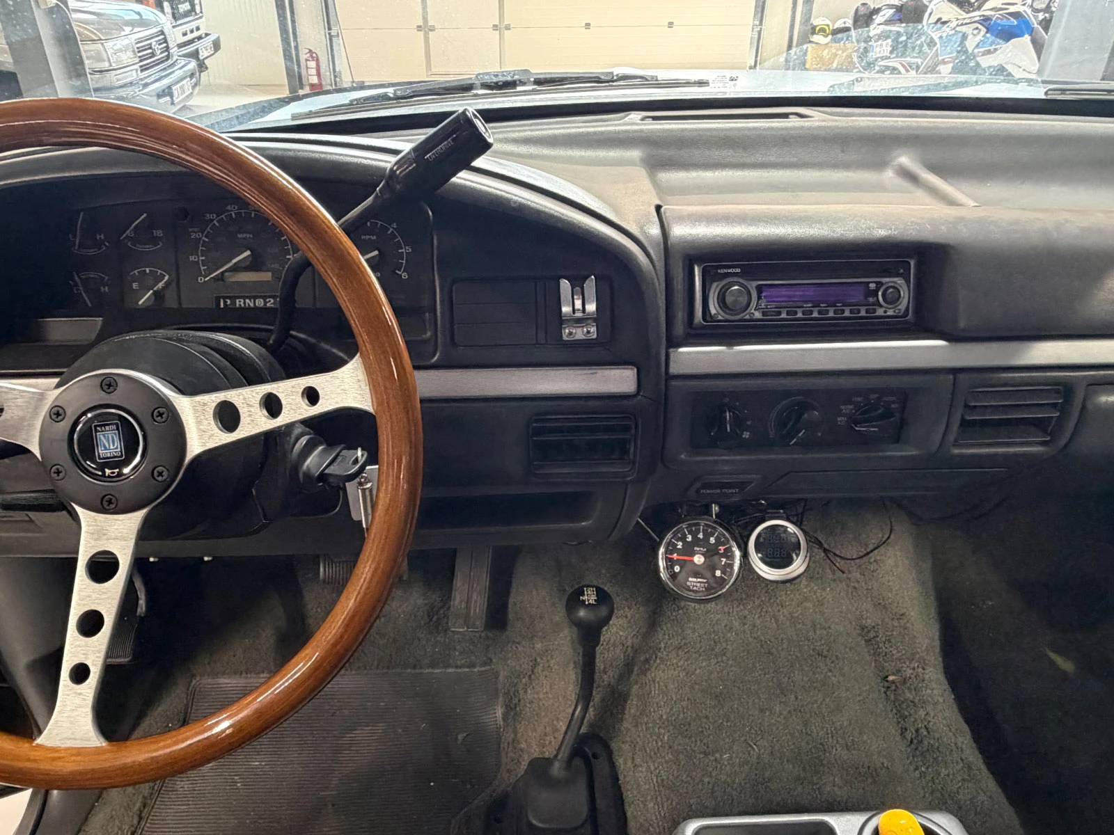 Ford F250 7, 5 4х4, снимка 12 - Автомобили и джипове - 54915952