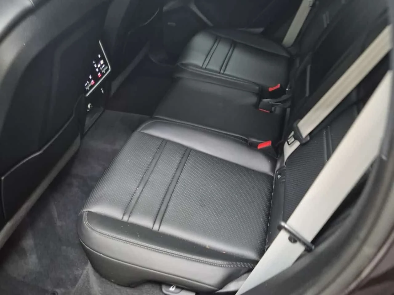 Porsche Cayenne * ПОДГРЕВ / ОБДУХВАНЕ / 360 / ПРЕДСТАВИТЕЛСТВО, снимка 10 - Автомобили и джипове - 54991984