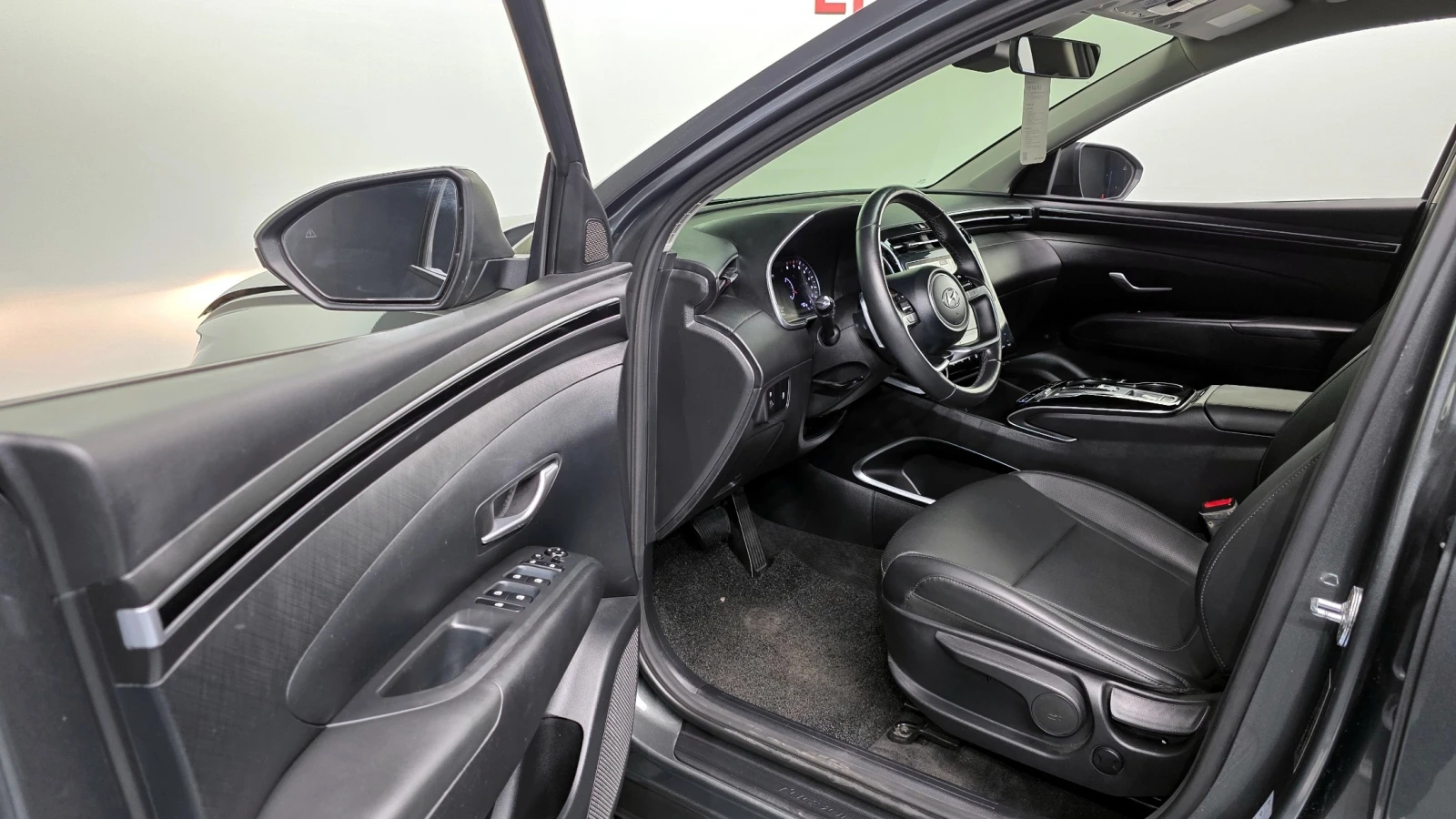 Hyundai Tucson 1.6 Turbo 2WD Premium, снимка 9 - Автомобили и джипове - 55753490