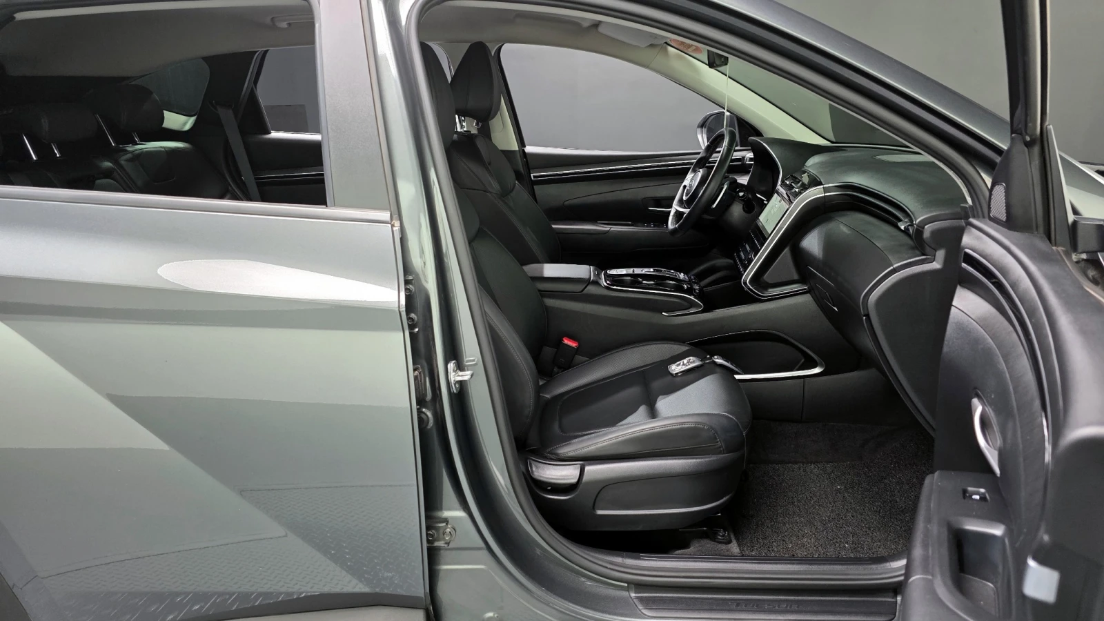 Hyundai Tucson 1.6 Turbo 2WD Premium, снимка 11 - Автомобили и джипове - 55753490