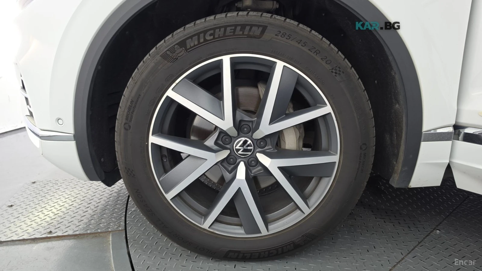 VW Touareg ОБДУХВАНЕ* ПОДГРЕВ* КАМЕРА* HEADUP* ПАНО, снимка 5 - Автомобили и джипове - 56195306