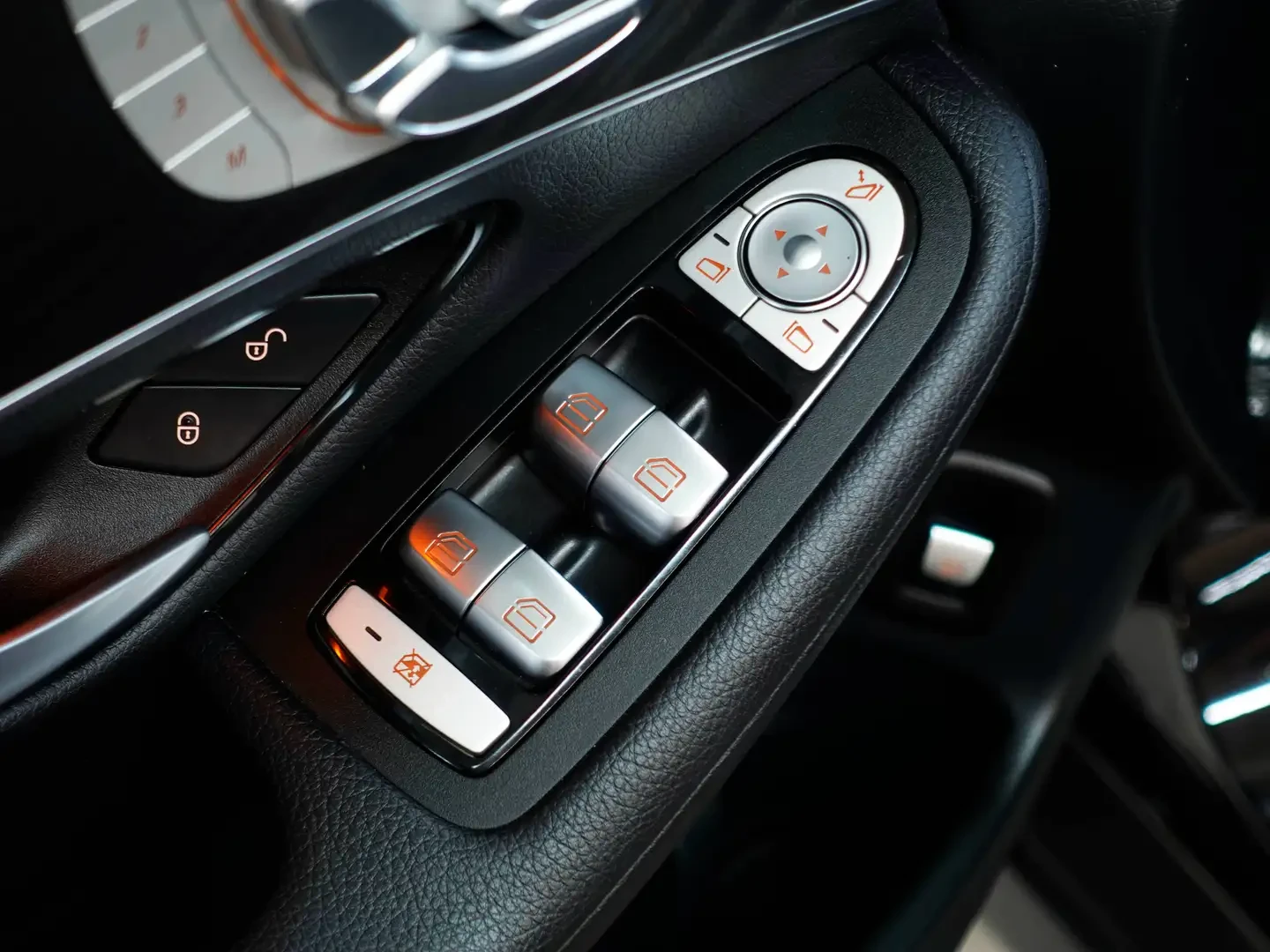 Mercedes-Benz GLC 300 4MATIC AMG / PANO/ ������/ �����/ ������� | Mobile.bg � ����������� 8