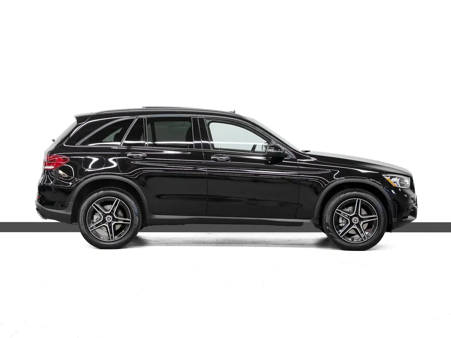 Mercedes-Benz GLC 300 4MATIC AMG / PANO/ ������/ �����/ ������� | Mobile.bg � ����������� 2