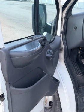 Ford Transit T350 125 2.4TD Двойна гума Фургон, снимка 9