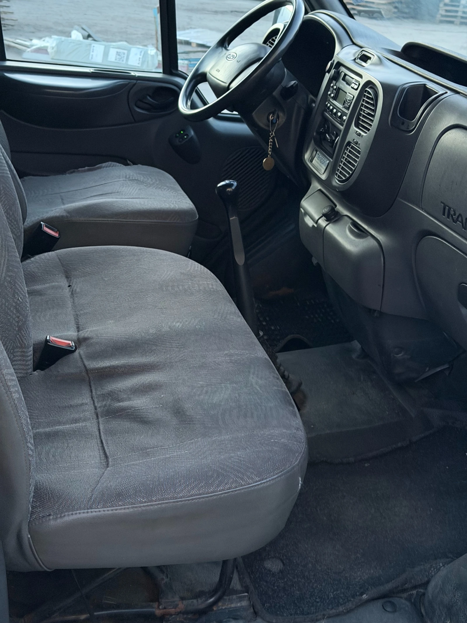 Ford Transit T350 125 2.4TD Двойна гума Фургон, снимка 14 - Бусове и автобуси - 54402957