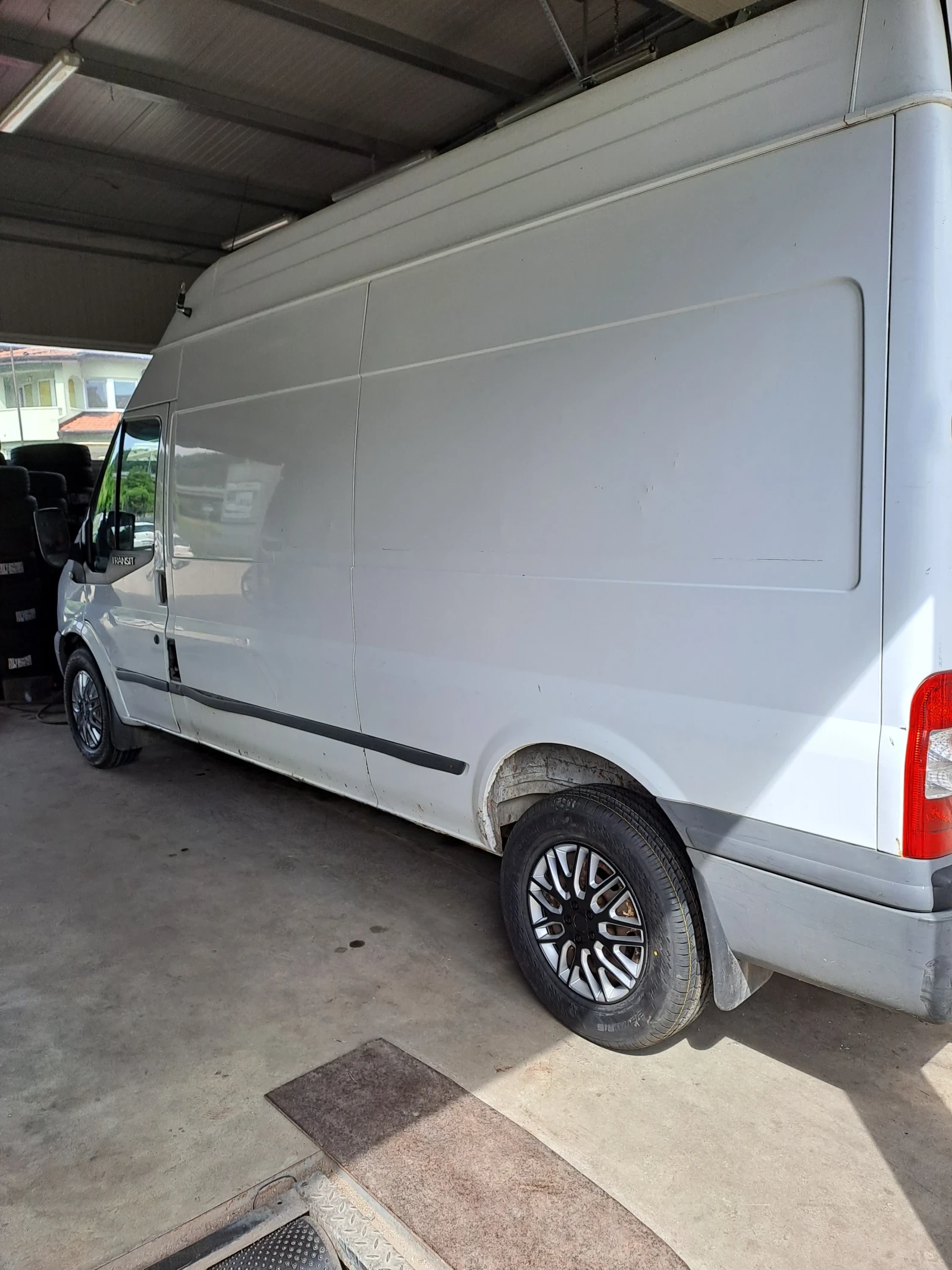 Ford Transit 2, 2 тдци т350